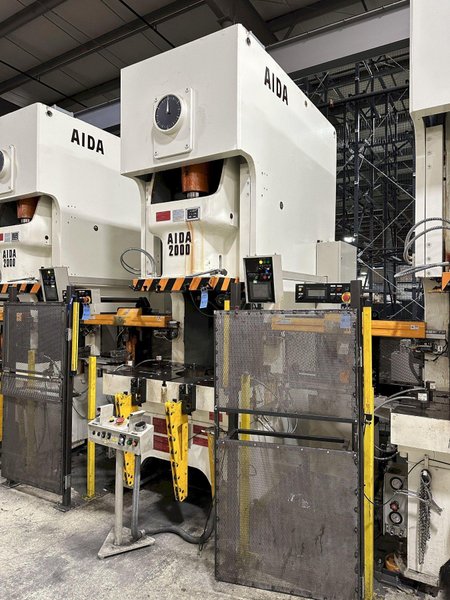 220 TON AIDA GAP FRAME METAL STAMPING PRESS