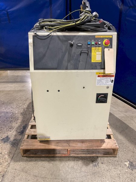 FANUC R-2000IB/165F w/ R30IA CONTROLLER AND PENDANT USED 2010 MISMATCHED