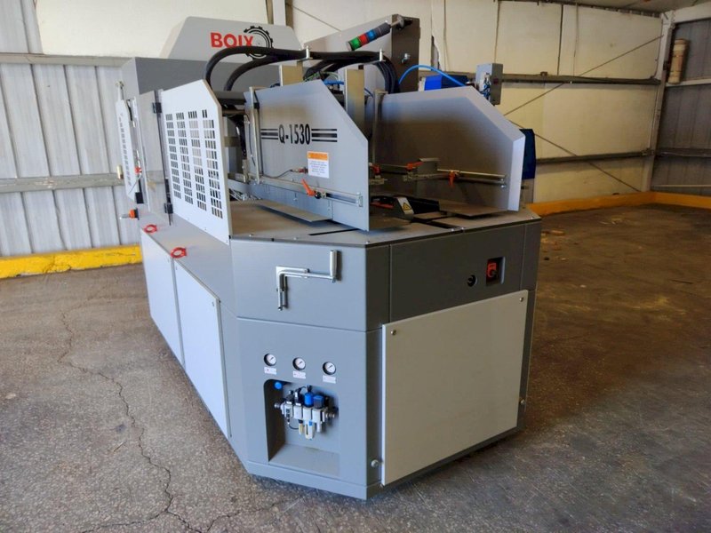 Boix Q-1530 Platform Automatic Tray &amp; Case Forming Machine, 2023 – Melton NC-16 Hot Melt Glue System