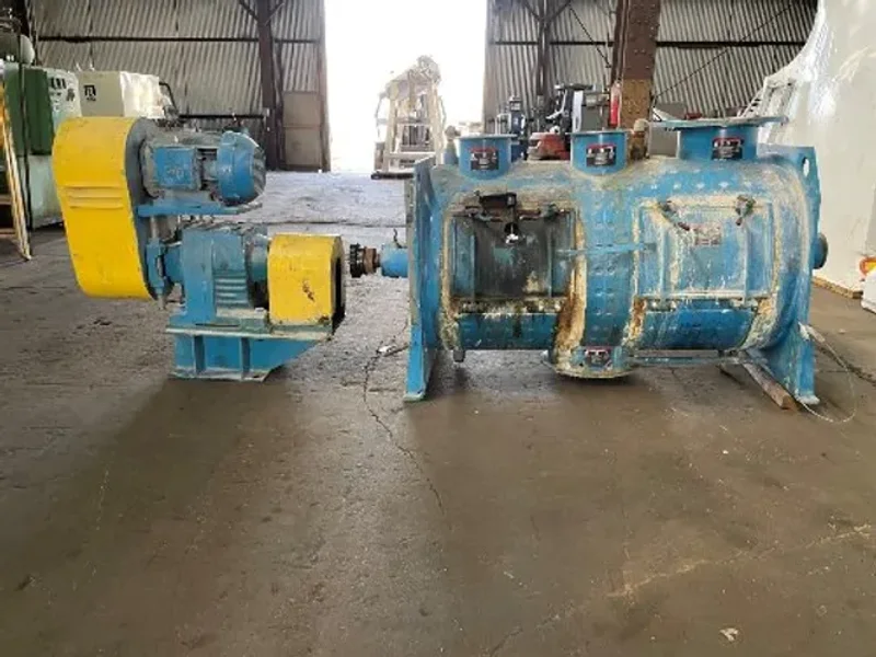 LITTLEFORD 42 CUT FT, 29.4 CU FT WORKING FKM 1200E MIXER  -  FKM 1200E