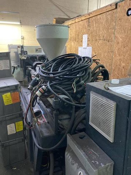 90 Ton 9.6oz Capacity Milacron MTS 90 Injection Molding Machine, 2015