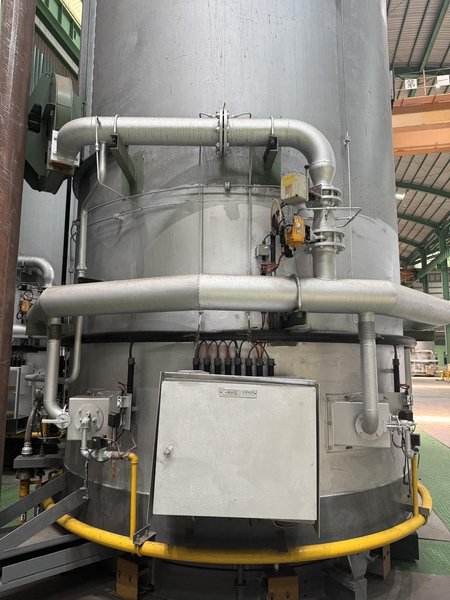 EBNER GAS FIRED BELL FURNACE (14672)