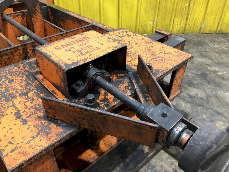 5 TON X 84" X 26" TO 62" WIDE BUSHMAN ADJUSTABLE SHEET LIFTER #3295