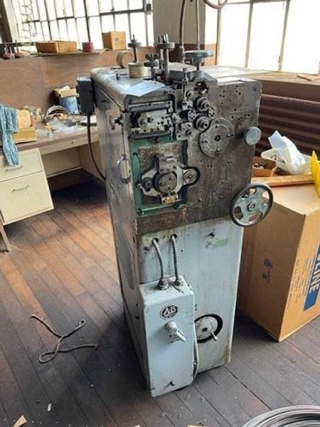 TORRINGTON #W10-A WIRE SPRING COILER