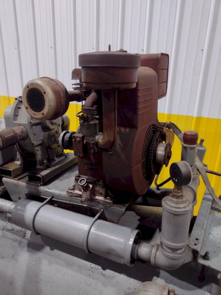 PORTABLE GAS MOTOR SUMP SUCKER &amp; PUMP: STOCK #19224