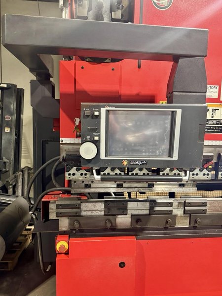 130 Ton 10′ Amada HDS 1303NT Hydraulic Press Brake, 2011 – Tooling Included