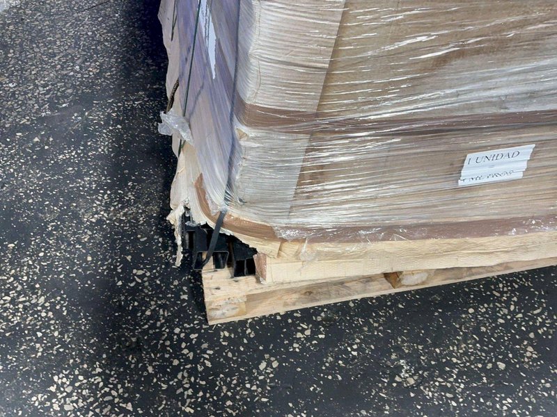 SIEMENS PLASTIC WIRE COVERS  -  GP374406