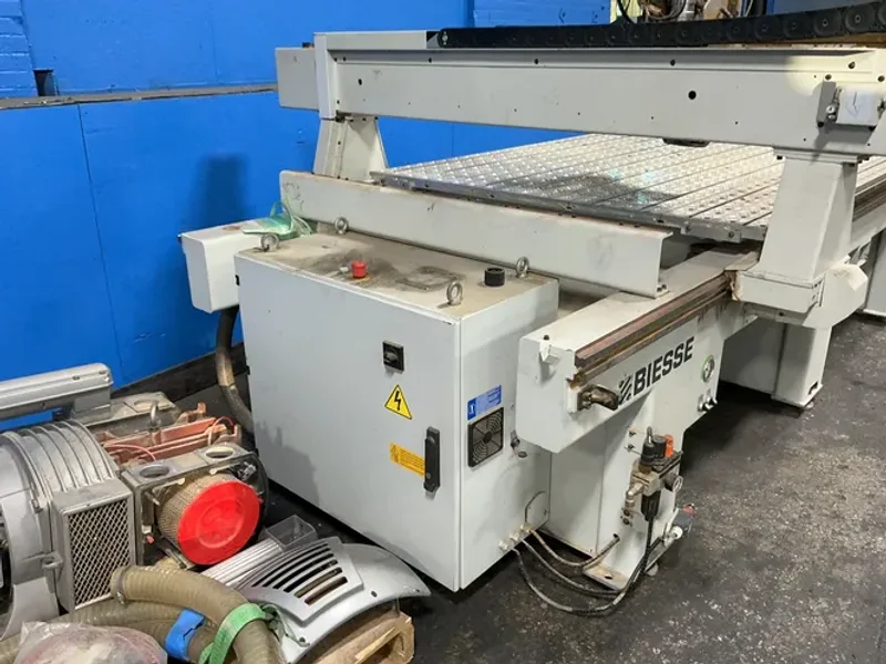 BIESSE 61” X 121” CNC ROUTING TABLE   -  ROVER J1530 GFT