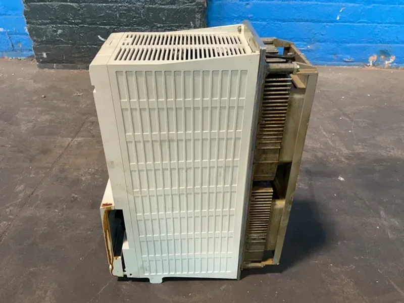 MITSUBISHI 9 KW SERVO DRIVE UNIT  -  MDS-C1-V1-90