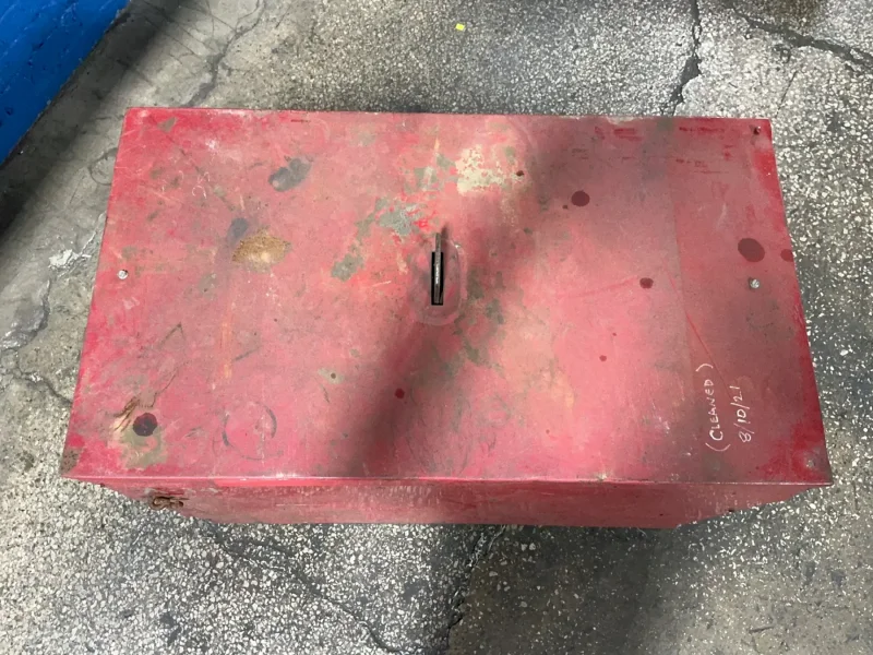 LINCOLN ELECTRIC 600 A WELDER  -  IDEALARC DC-600