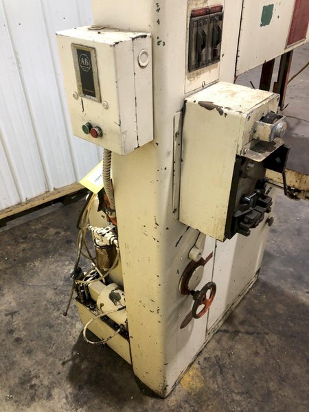 20" POWERMATIC MODEL #89 VERTICAL BAND SAW: STOCK #18814