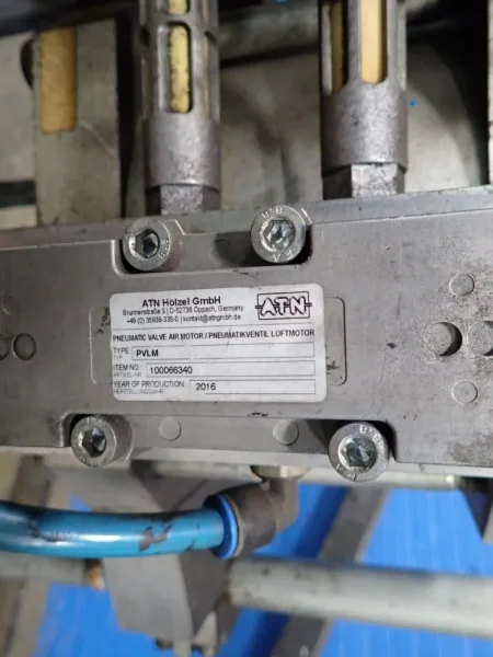 8 BAR ADHESIVE DISPENSING SYSTEM