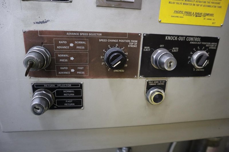 Pacific 110 PF-OBS Hydraulic Press, 110 Ton, 8.25&quot;Stroke, Dual Palm Buttons- Auction Item