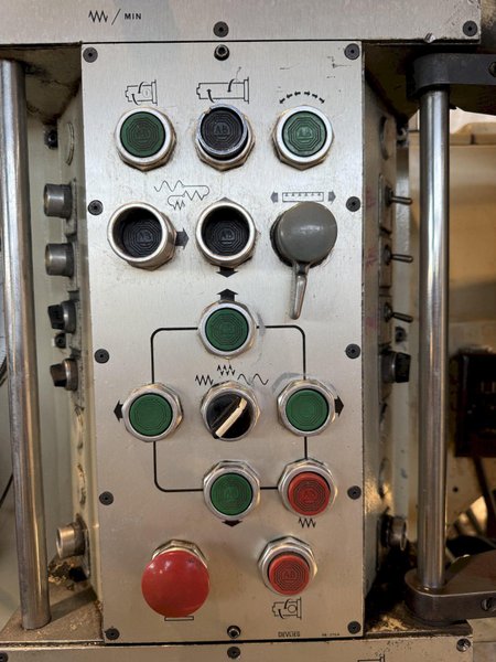 4" DEVLIEG 4K-96 HORIZONTAL BORING MILL. STOCK # 0113826