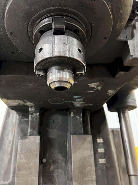 #4 CINCINNATI MODEL #412-16 VERTICAL MILLING MACHINE: STOCK #21132