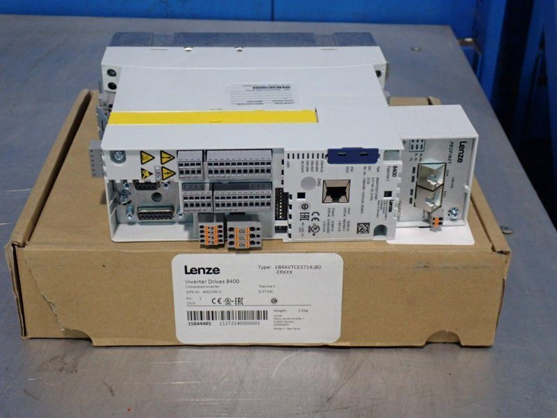 LENZE INVERTER DRIVE 8400 FREQUENCY INVERTER  -  E84AVTCE3714SB0-ERXXX