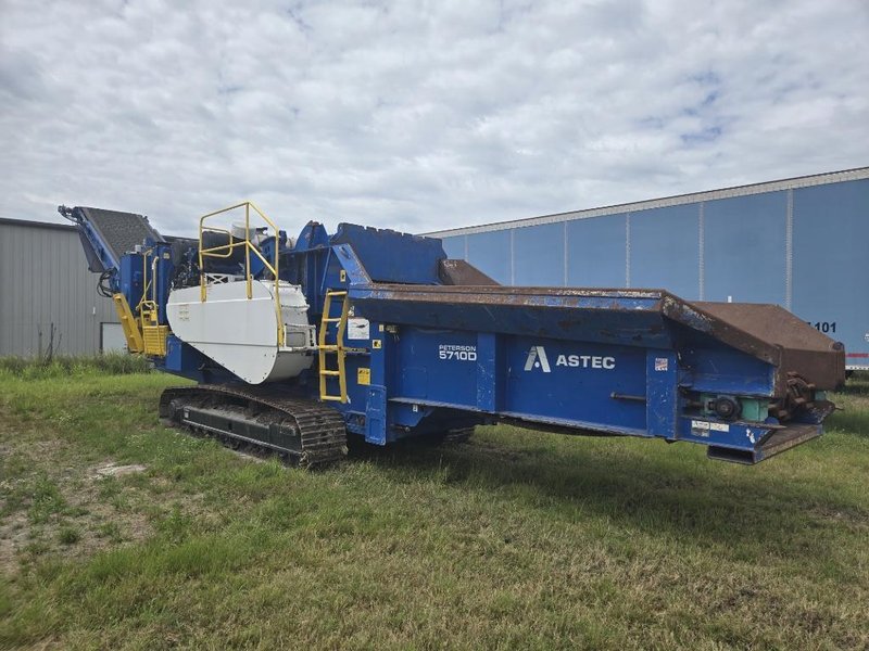 2022 Peterson 5710D-Horizontal Grinder 40D-278-2696