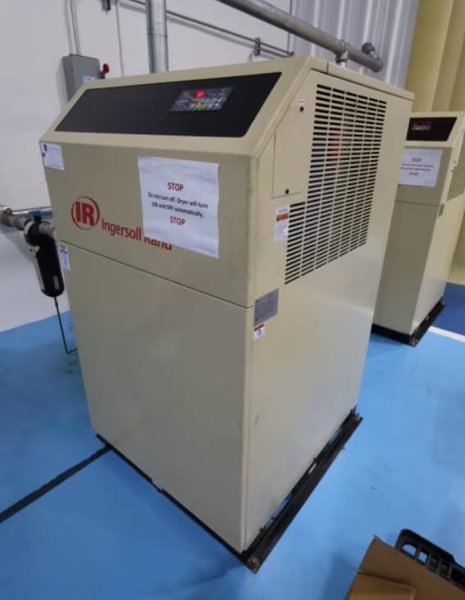 100 HP INGERSOLL-RAND MODEL RS75i-A125 ROTARY SCREW AIR COMPRESSOR W/ AIR DRYER: YOBRO #25976
