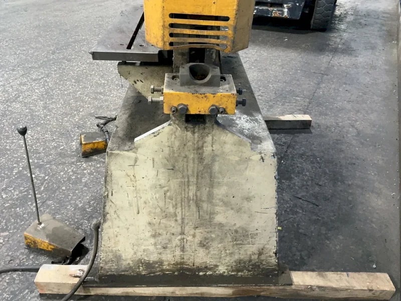 GEKA IRON WORKER  -  HYD-70