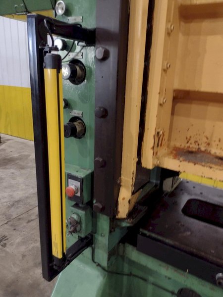 75 TON L&amp;J NO. EM275-42-24 HIGH SPEED STRAIGHT SIDE STAMPING PRESS. STOCK # 0778525