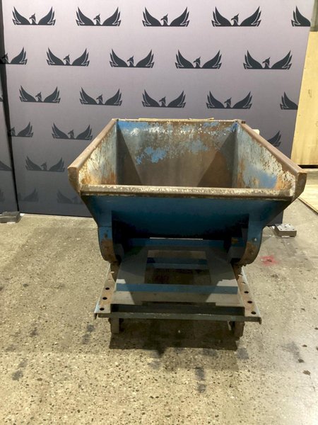 SELF DUMPING HOPPER USED