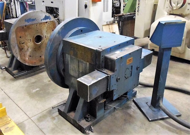 Wisconsin Vertical Rotary Table with Tailstock, 40&quot;