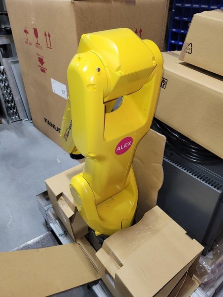 Fanuc LR Mate 200iD/7L 6-Axis Compact Robot w/7kg Payload, 2021 – (New in box)