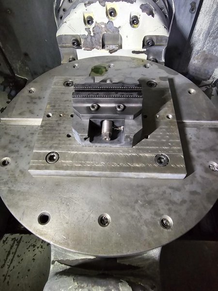 Mazak VCU 500A 5X VMC, 2014 – TSC, 5 Axis Trunnion Rotary, Probing