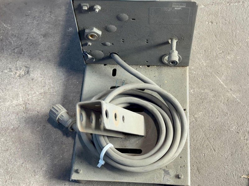 MILLER WIRE FEEDER  -  24A