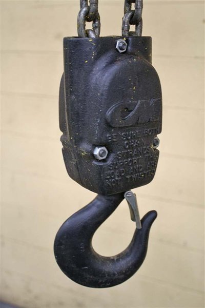 2 TON C &amp; M SINGLE PHASE CHAIN HOIST: STOCK #55346