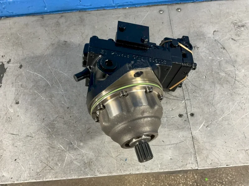 DANFOSS MOTOR TRACK DRIVE  -  51C060-1-RD1B