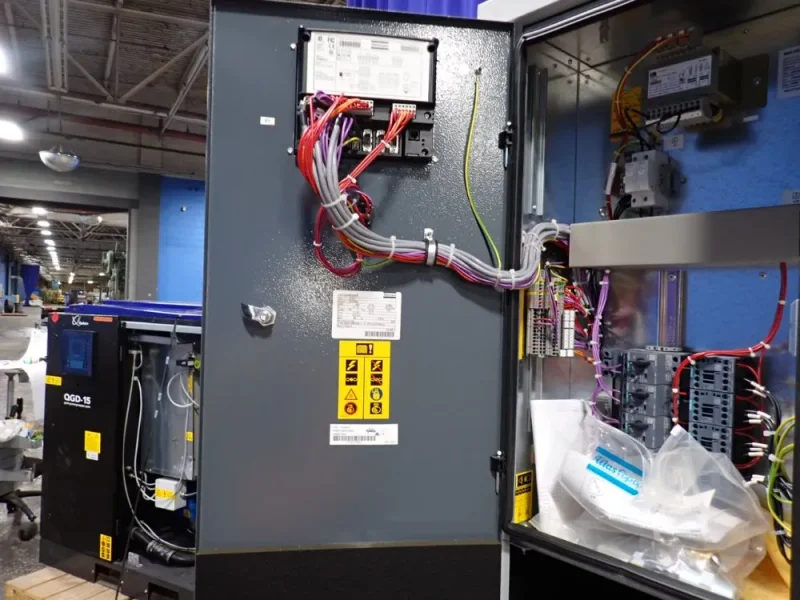 ATLAS COPCO 20 HP AIR COMPRESSOR  -  SF15+