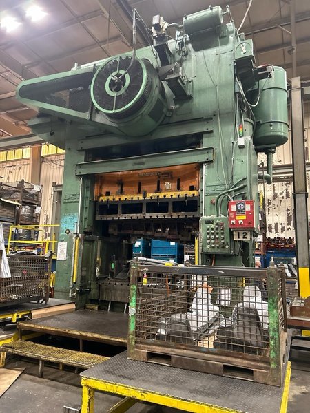 500 Ton US Industries S4-500-96-60 Hydraulic Press, 1963