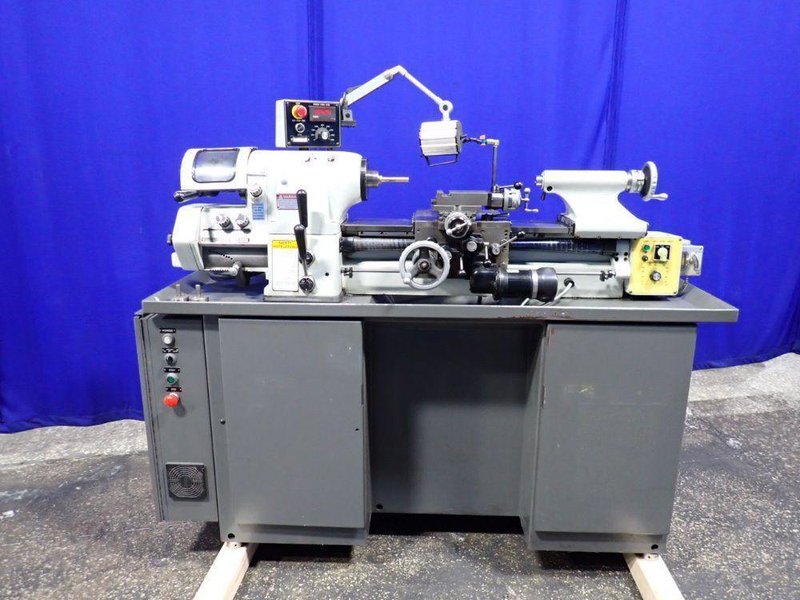 VICTOR 18" X 12" LATHE  -  618 EVS