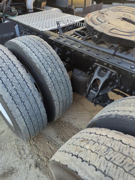 2023 Kenworth T680 1XKYD49X2PJ217864