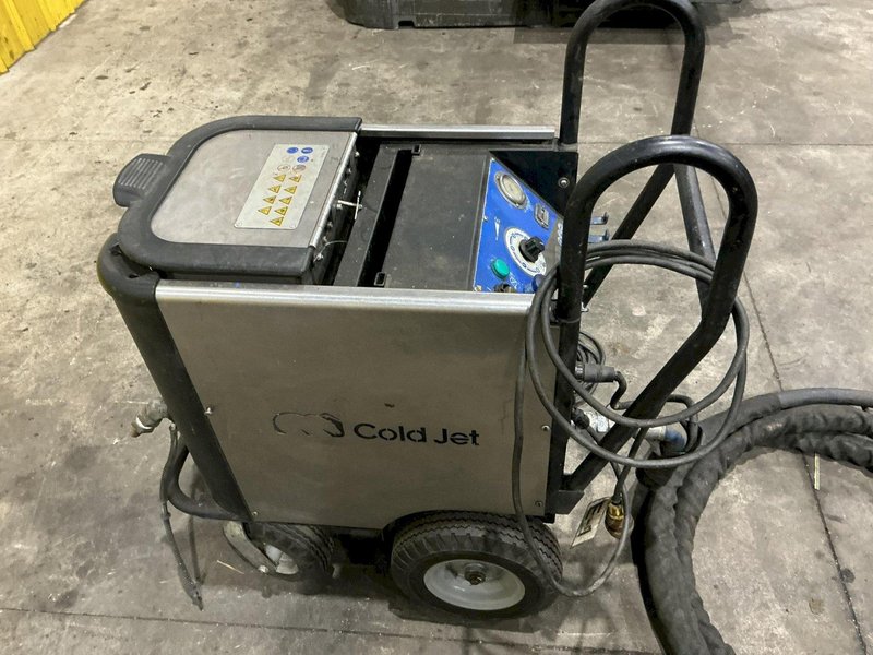 COLD JET MODEL #AERO 40 DRY ICE BLASTING MACHINE: YOBRO #24728