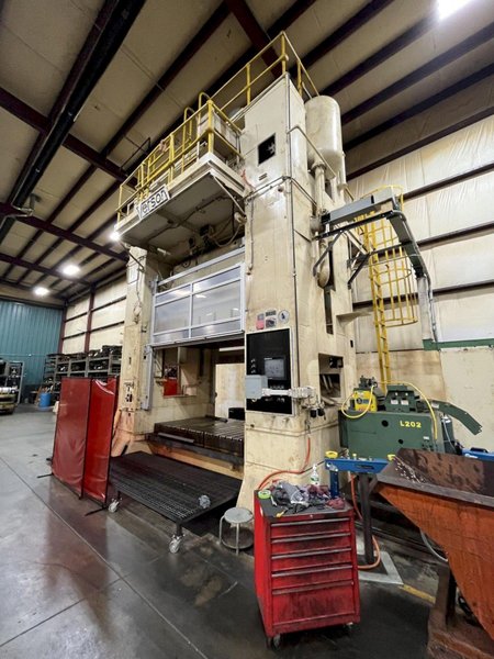 800 TON VERSON SE2-800-108-60T STRAIGHT SIDE MECHANICAL METAL STAMPING PRESS FOR SALE, PREVIOUSLY RECONDITIONED WITH UPDATED CIECO CONTROLS