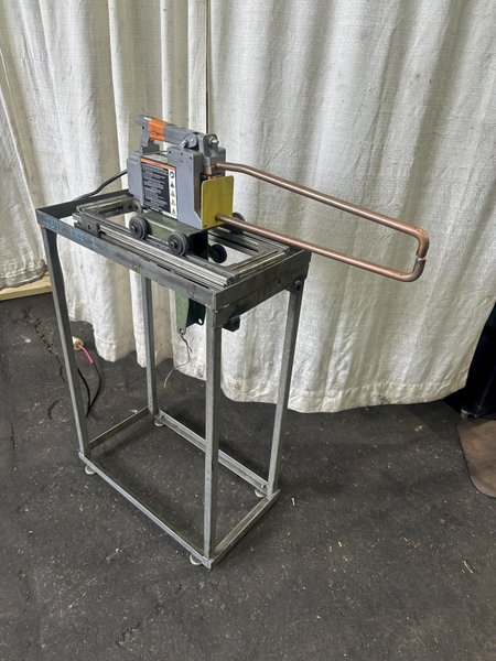 CHICAGO ELECTRIC 18&quot; SPOT WELDER: STOCK #78902