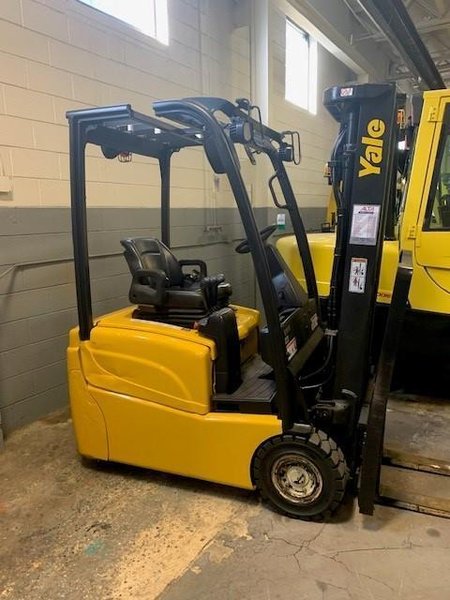 Yale  ERP030VT,Price:  $19,250,Type:  Class 1 - Electric CB Rider,Year: 2013