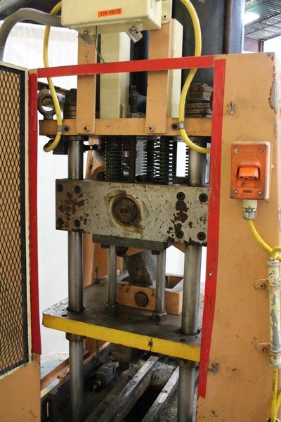 15 TON TISHKEN MODEL ACO-15 CUTOFF PRESS: STOCK #64571