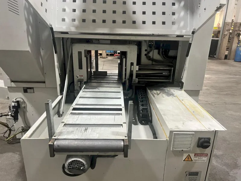 USED BEHRINGER 11.8" X 10.2" DUAL POST AUTOMATIC BANDSAW MODEL HBE 261A, Year: 2018