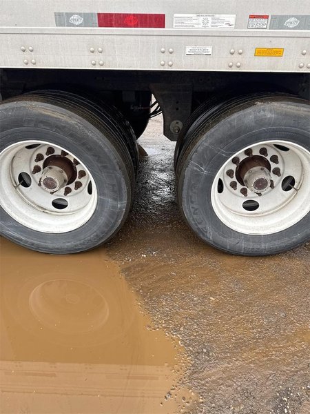 2022 Utility 53x102 1UYVS2536N3476405