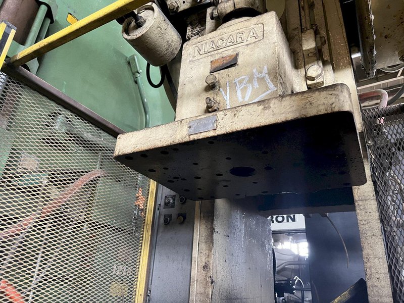 75 TON NIAGARA MODEL M-75 GAP FRAME PRESS, 8" STROKE: STOCK #17078