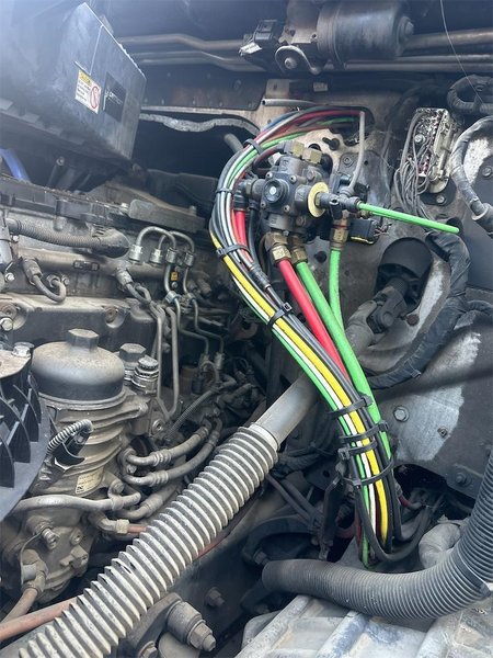 2019 Freightliner Cascadia 1FUJHHDR5KLKM7237