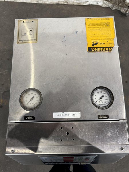 ADVANTAGE ENGINEERING WATER-CIRCULATING TEMPERATURE CONTROL UNIT. STOCK # 1115424