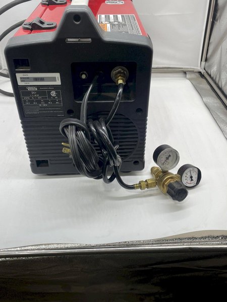 LINCOLN ELECTRIC MODEL #140C MIG WELDER: STOCK #16576