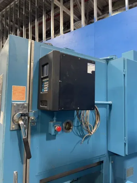 THERMOTRON INDUSTRIES 28” X 28” X 30” CHAMBER ENVIRONMENTAL TEST CHAMBER W/ SHAKER  -  FX-12-CHV-5-5