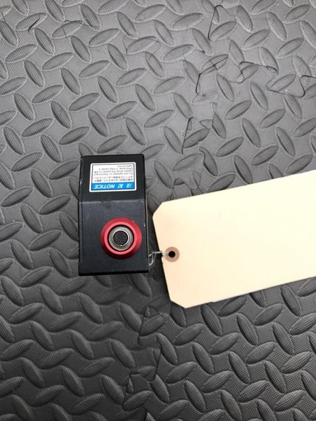 KEYENCE LJ‑V7200 2D Laser Profiler Sensor Head USED