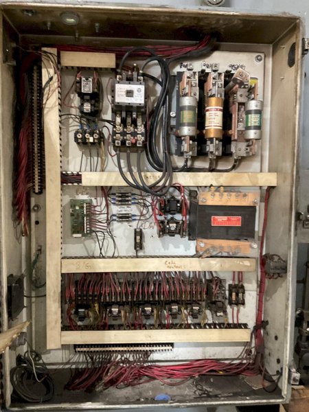 CINCINNATI 3D10 HYDRAULIC POWER SQUARING SHEAR USED