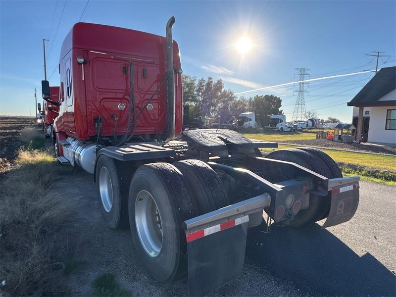 2020 Freightliner Cascadia 1FUJHHDV9LLLC1673